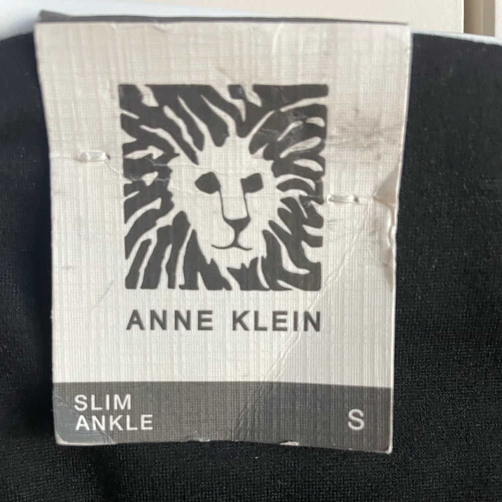 Anne Klein Slim Ankle Pant - Picture 6 of 7